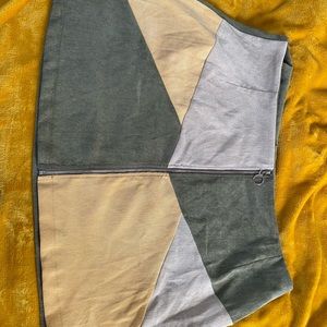 Color Block O ring zip up skirt